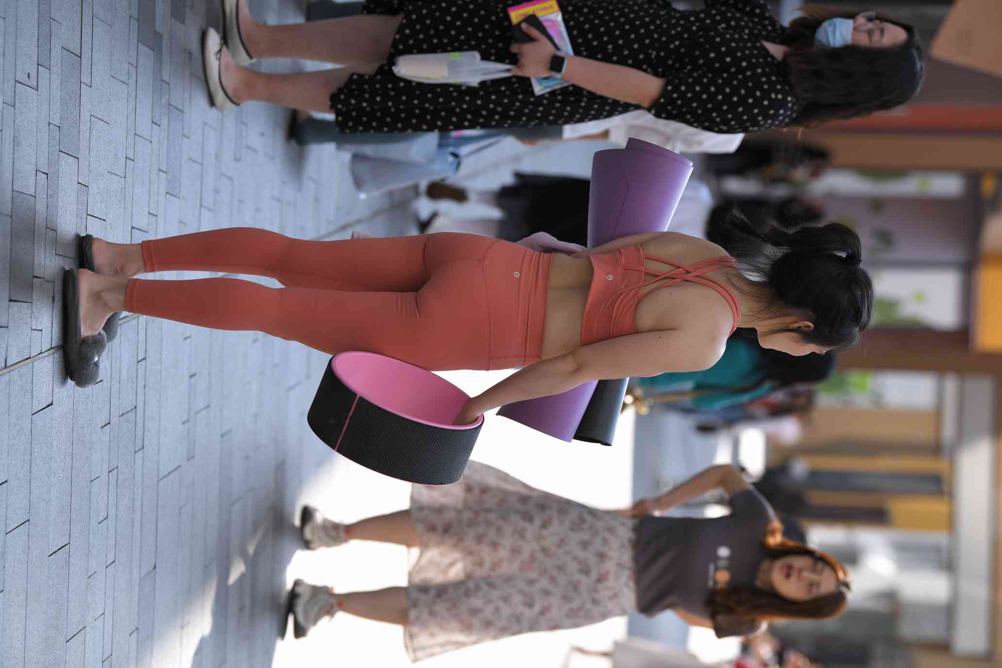 图片[2]-练瑜伽的姑娘【176P】04028-七七街拍