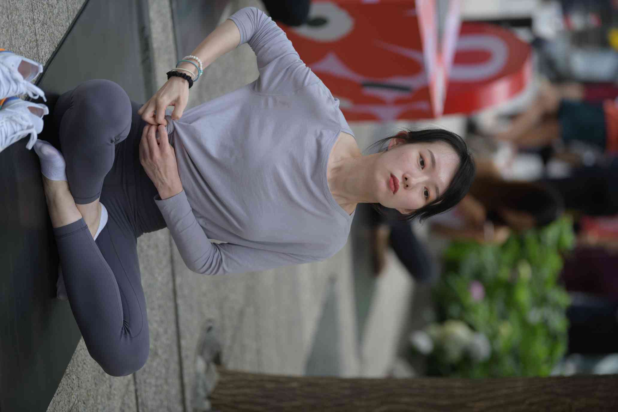 图片[4]-做瑜伽的小女人【75P】04023-七七街拍