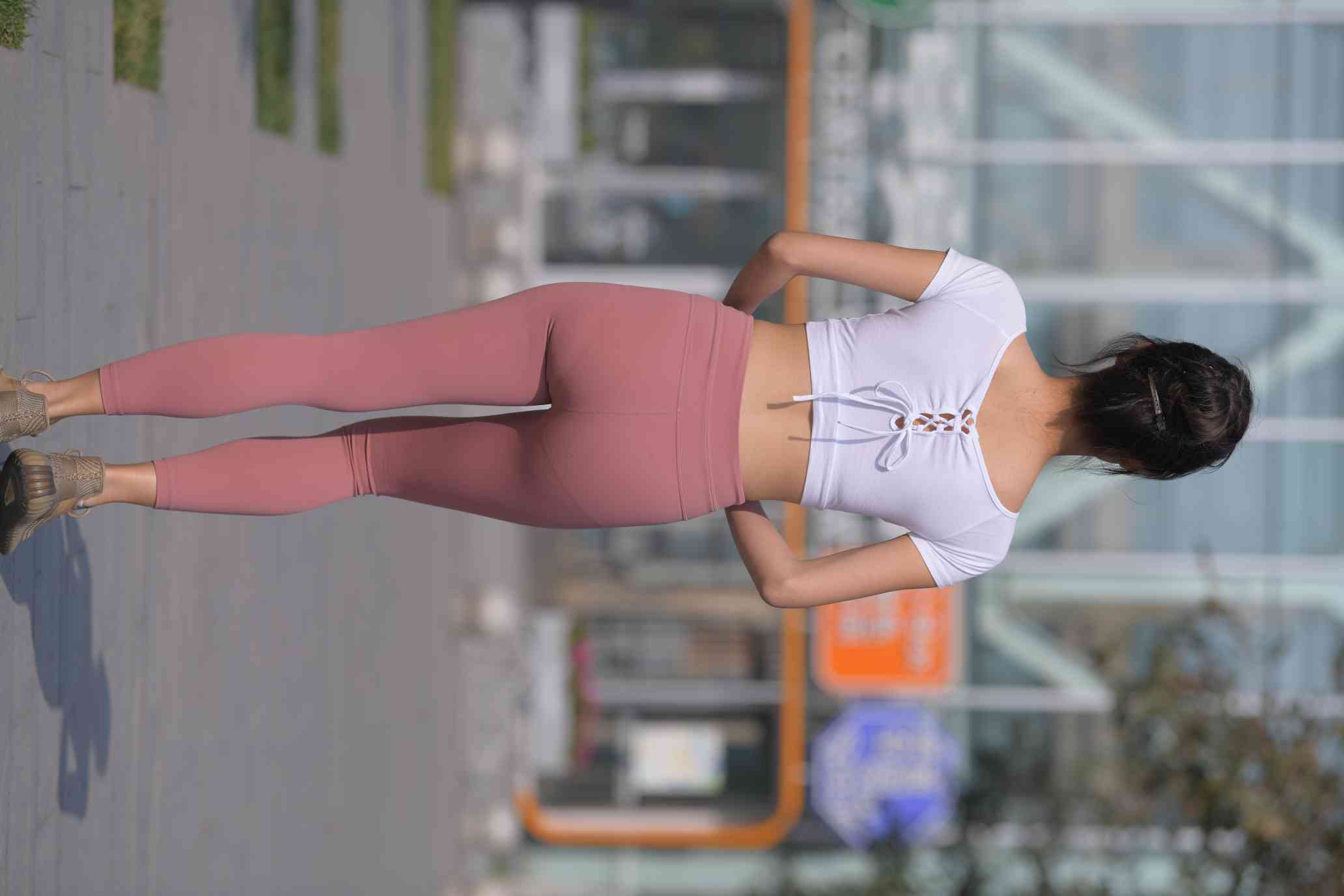 很漂亮的瑜伽裤女孩【419P】04013-七七街拍