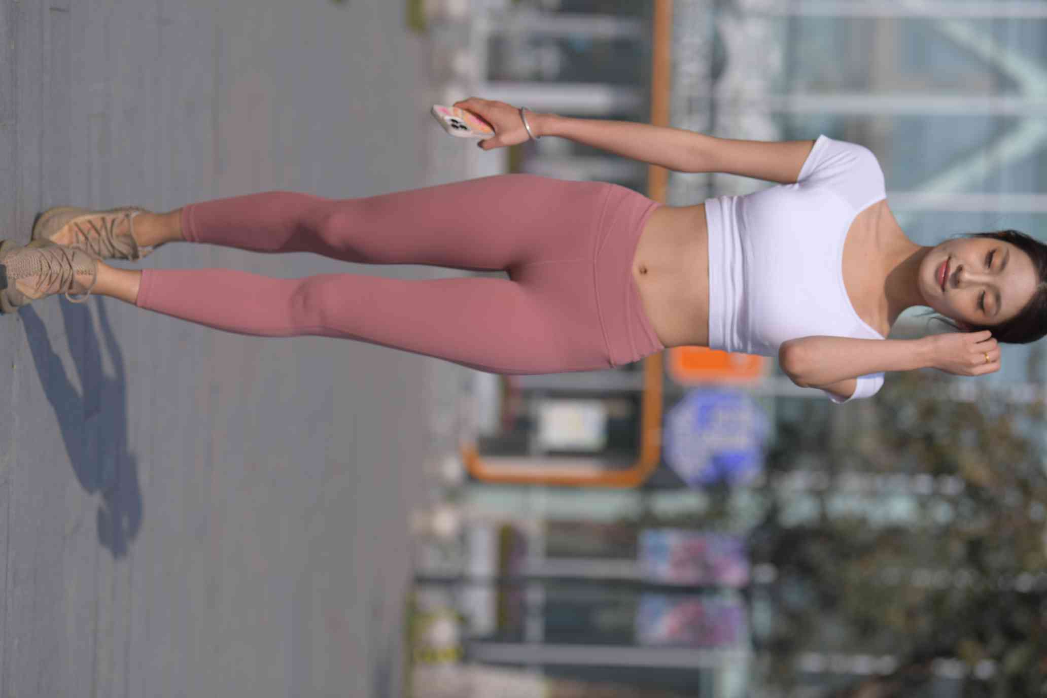 图片[3]-很漂亮的瑜伽裤女孩【419P】04013-七七街拍