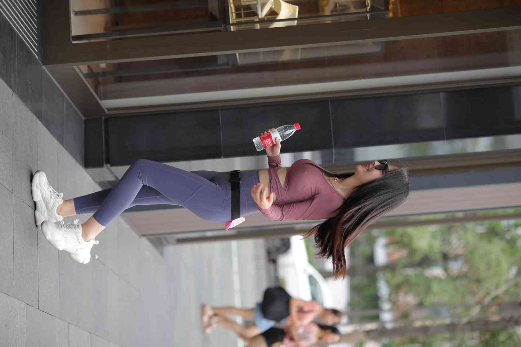 图片[5]-【免费】戴墨镜的时尚女孩【57P】04024-七七街拍