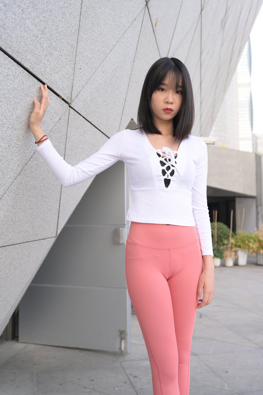 图片[3]-粉色瑜伽裤年轻女孩 J1311 417P17V-14.9GB-七七街拍