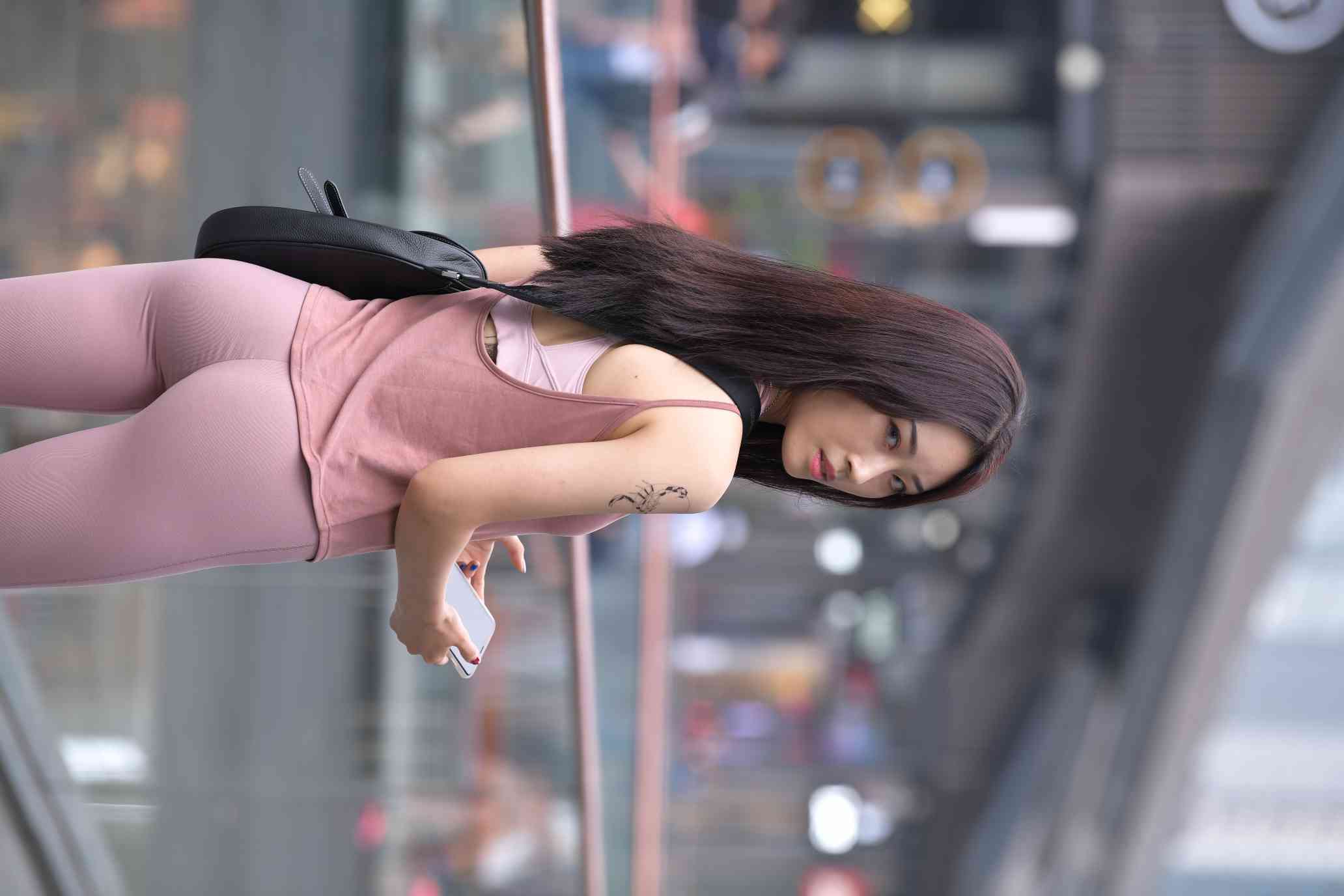 图片[2]-特别哇塞的瑜伽裤女人【217P】04018-七七街拍