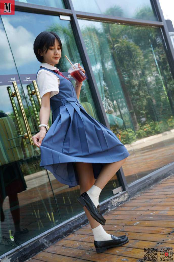 图片[4]-一副学生模样的短发姑娘【112P】20023-七七街拍