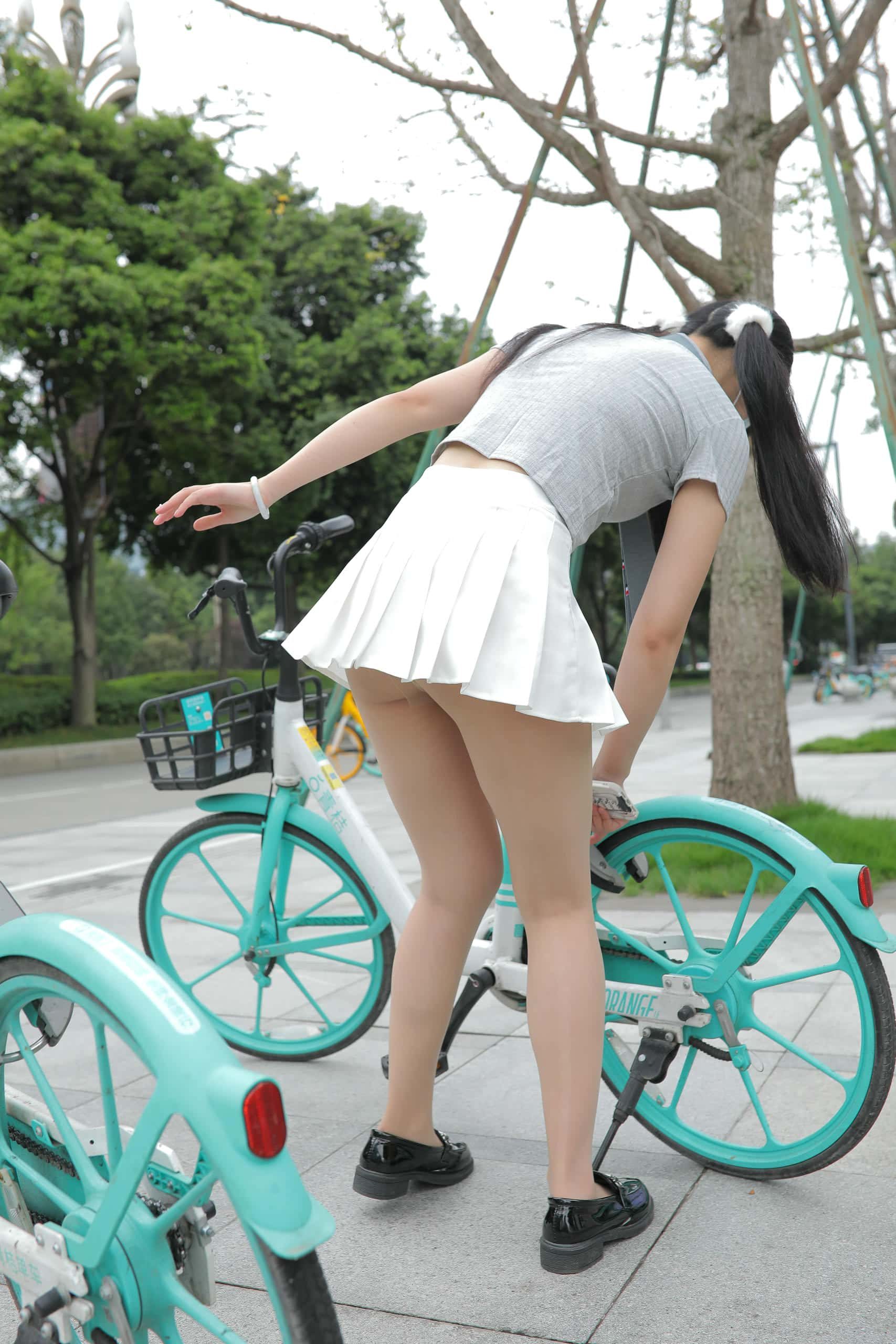 图片[5]-百褶裙少女的心事【476P】J1374-七七街拍