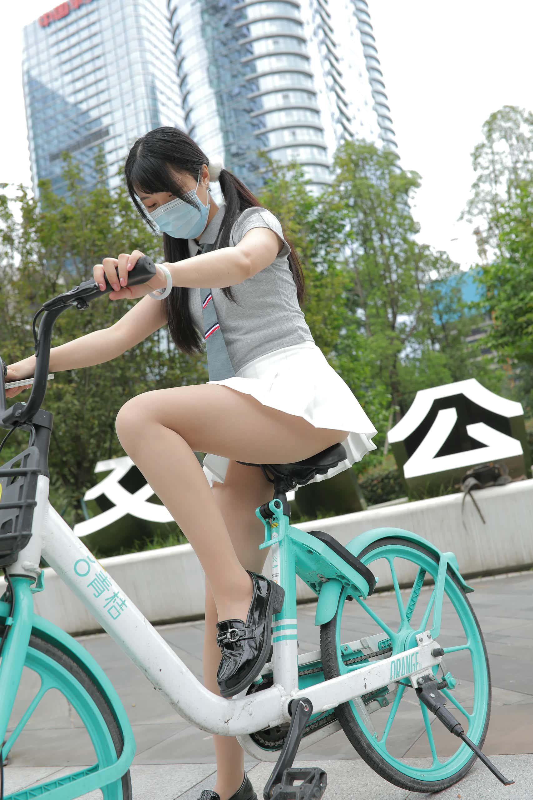 百褶裙少女的心事【476P】J1374-七七街拍