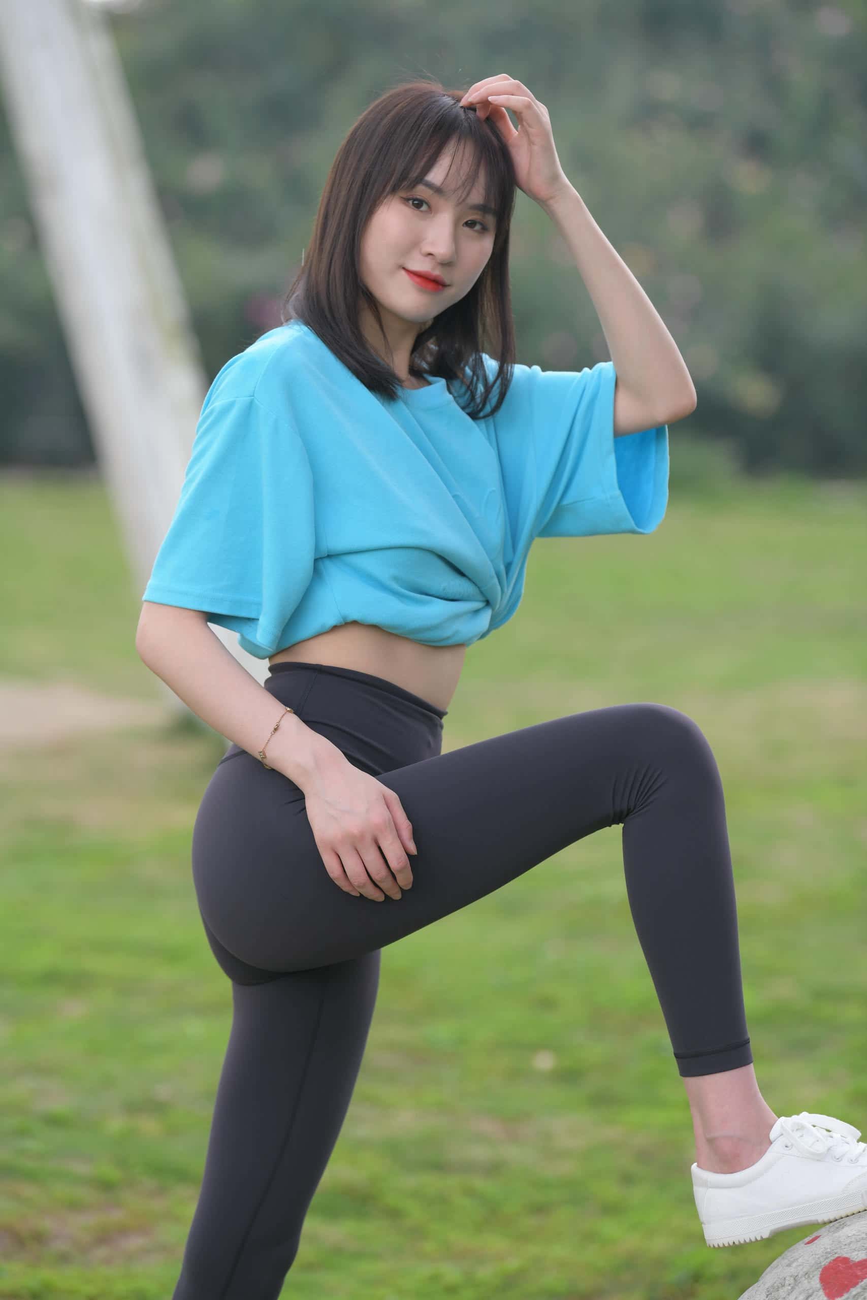 乖乖女瑜伽裤女孩【538P】J2224-七七街拍