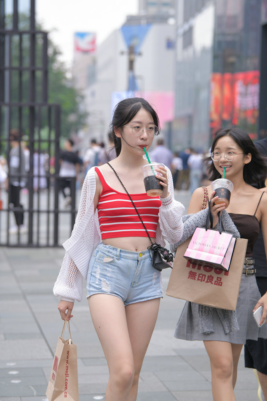 J4140 104P-872MB-七七街拍