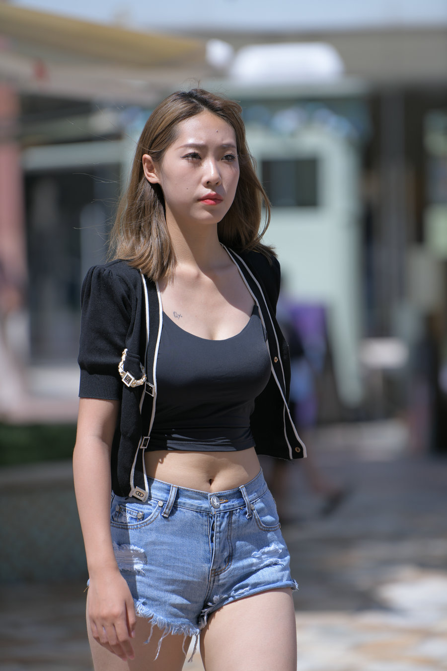 J3207 717P-15.4GB-七七街拍