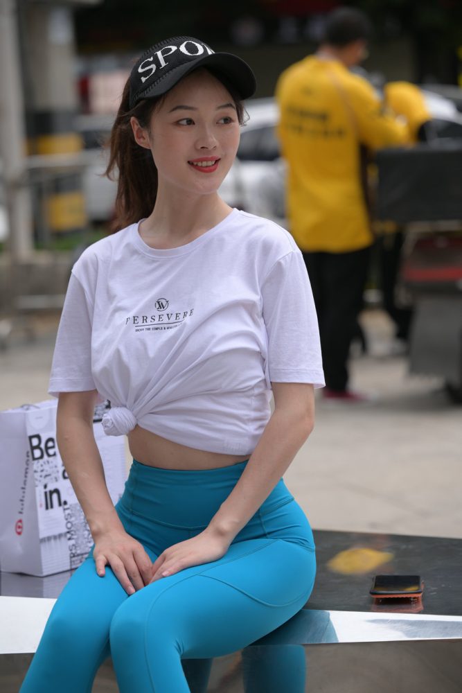 图片[2]-蓝色瑜伽裤阳光女孩J2095 611P1V-21.8GB-七七街拍