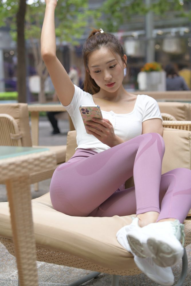 图片[6]-香芋色瑜伽裤高马尾漂亮女孩J2206 545P1V-19.1GB-七七街拍