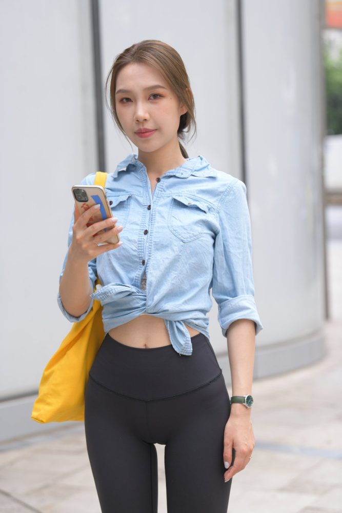 非常漂亮的瑜伽裤女孩J1990 733P1V-27.9GB-七七街拍