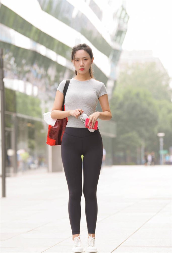 落落大方的瑜伽裤小女人J2221 760P1V-23.7GB-七七街拍