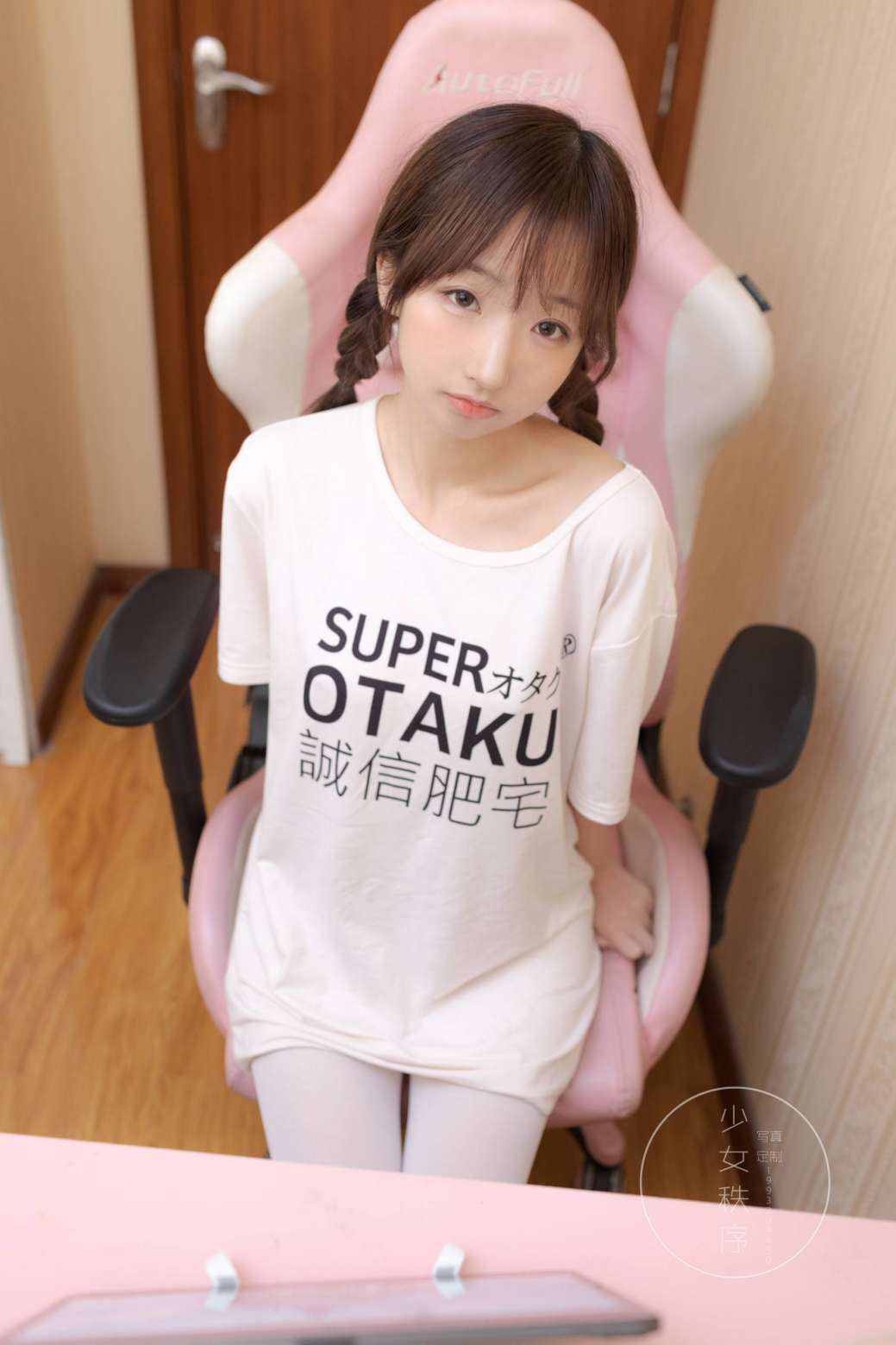 图片[5]-喜欢玩电竞的双马尾粉红女孩【65P】20026-七七街拍