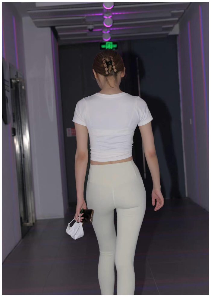 图片[2]-白色瑜伽裤女孩J2213 190P2V-14.6GB-七七街拍