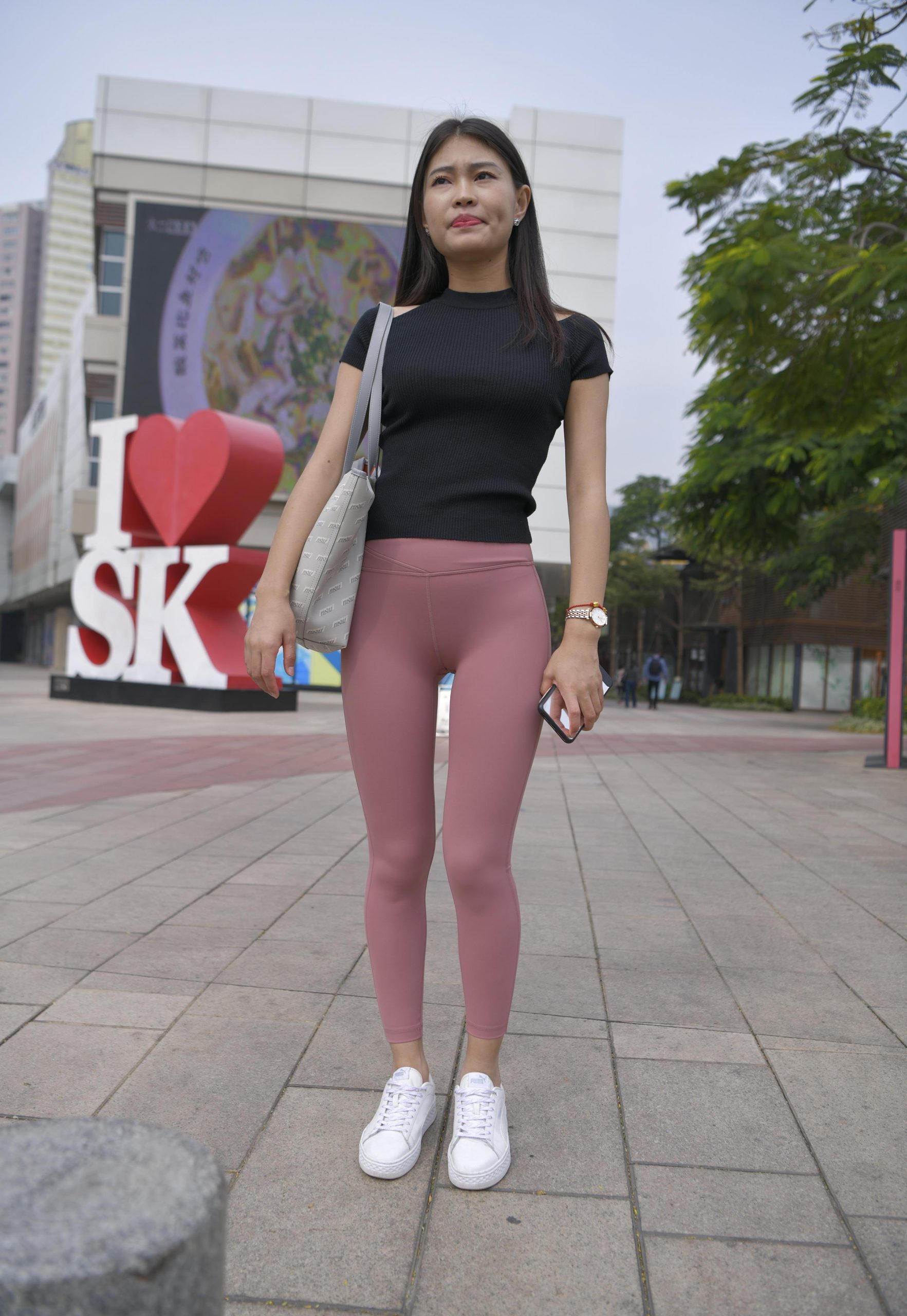 图片[3]-走在街头的瑜伽裤小女人 J1530 213P1V-9.18GB-七七街拍