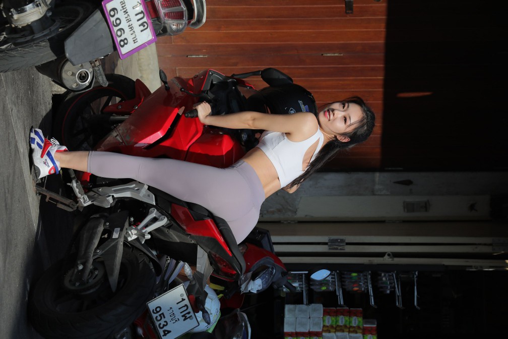 图片[5]-逛街的马尾辫瑜伽老师【556P】00016-七七街拍