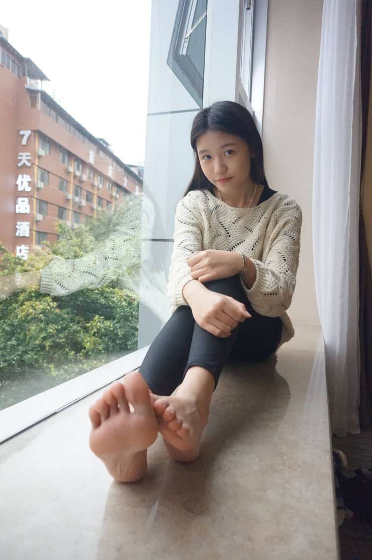 图片[3]-眼神很清澈的赤脚女孩【59P】20020-七七街拍