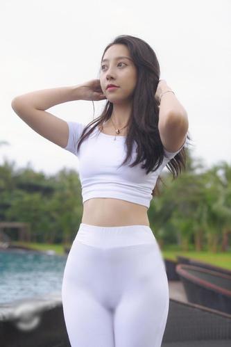 图片[2]-白色瑜伽裤柔情女孩 J1406 554P2V-21.1GB-七七街拍