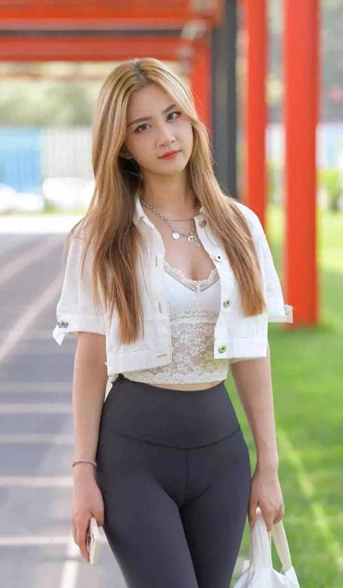 图片[3]-眼神里都是温柔的瑜伽裤女孩J2811 601P-13.3GB-七七街拍