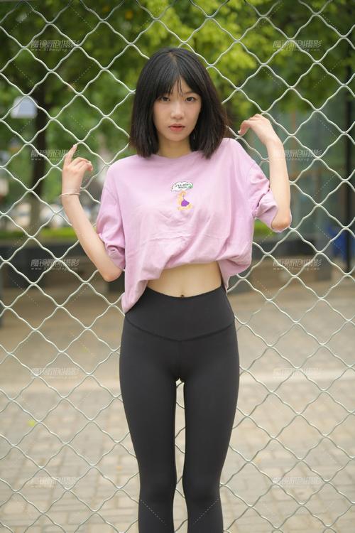 图片[5]-穿瑜伽裤打篮球的大三女孩J2198 463P1V-18.6GB-七七街拍