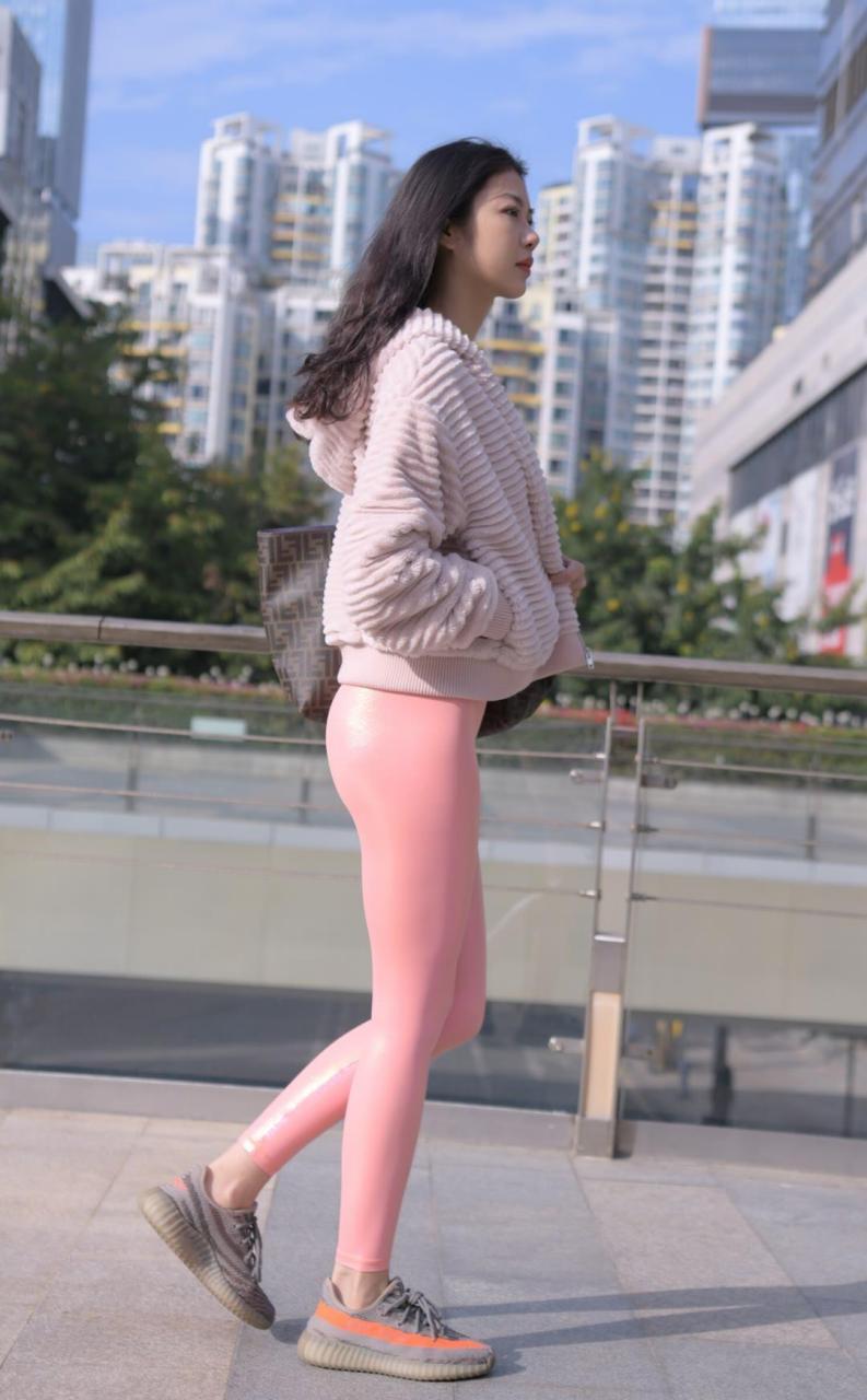 图片[3]-粉红色紧身裤的女孩 J1482 365P2V-18.1GB-七七街拍