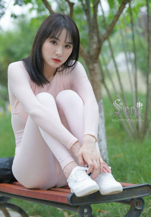 图片[2]-粉粉的瑜伽裤女孩太可爱了 J2090 854P1V-30.4GB-七七街拍