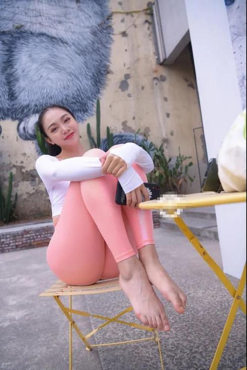 图片[3]-粉色紧身裤漂亮女孩 J1433 749P1V-20.0GB-七七街拍