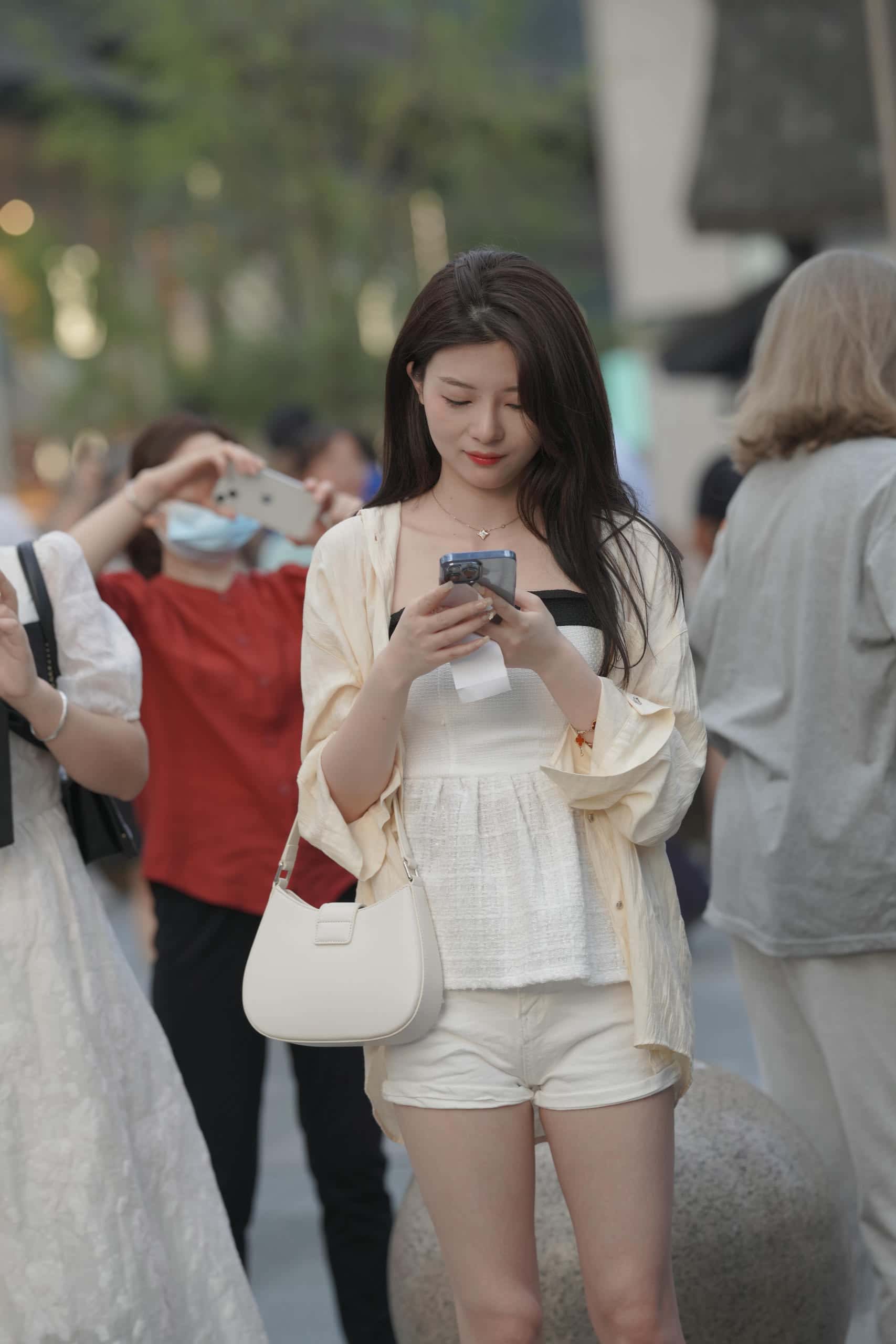 我的白月光【70P】J3238-七七街拍