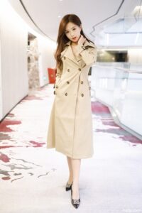 诱人小娇妻杨紫嫣酒店私拍 承包你对人妻所有幻想-七七街拍